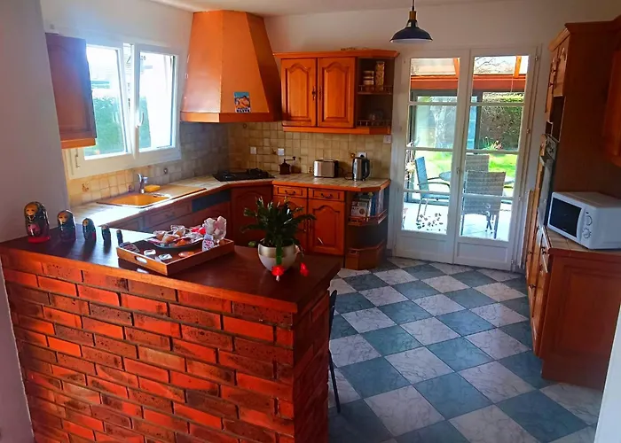 Jolie Maison A 800m De La